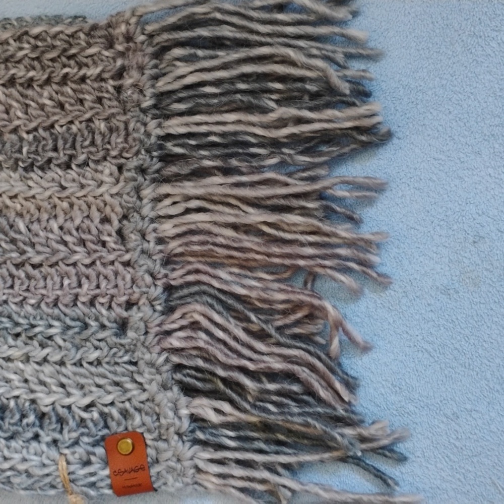 Handmade Scarf! - Picture 4 of 6